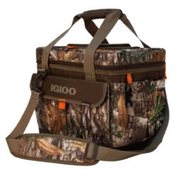 Igloo Realtree Square Cooler Bag -Deals Fishing Store igloo 00063015 realtree square cooler bag 04647.1650936310